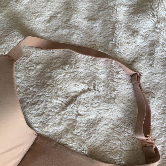 Victoria’s Secret lined Demi - Picture 5 of 5